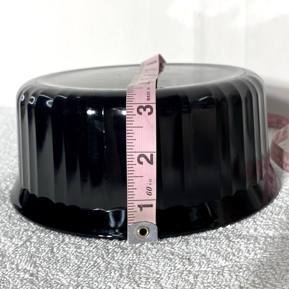 Vintage Corningware Black Round Casserole Dish - Picture 3 of 10
